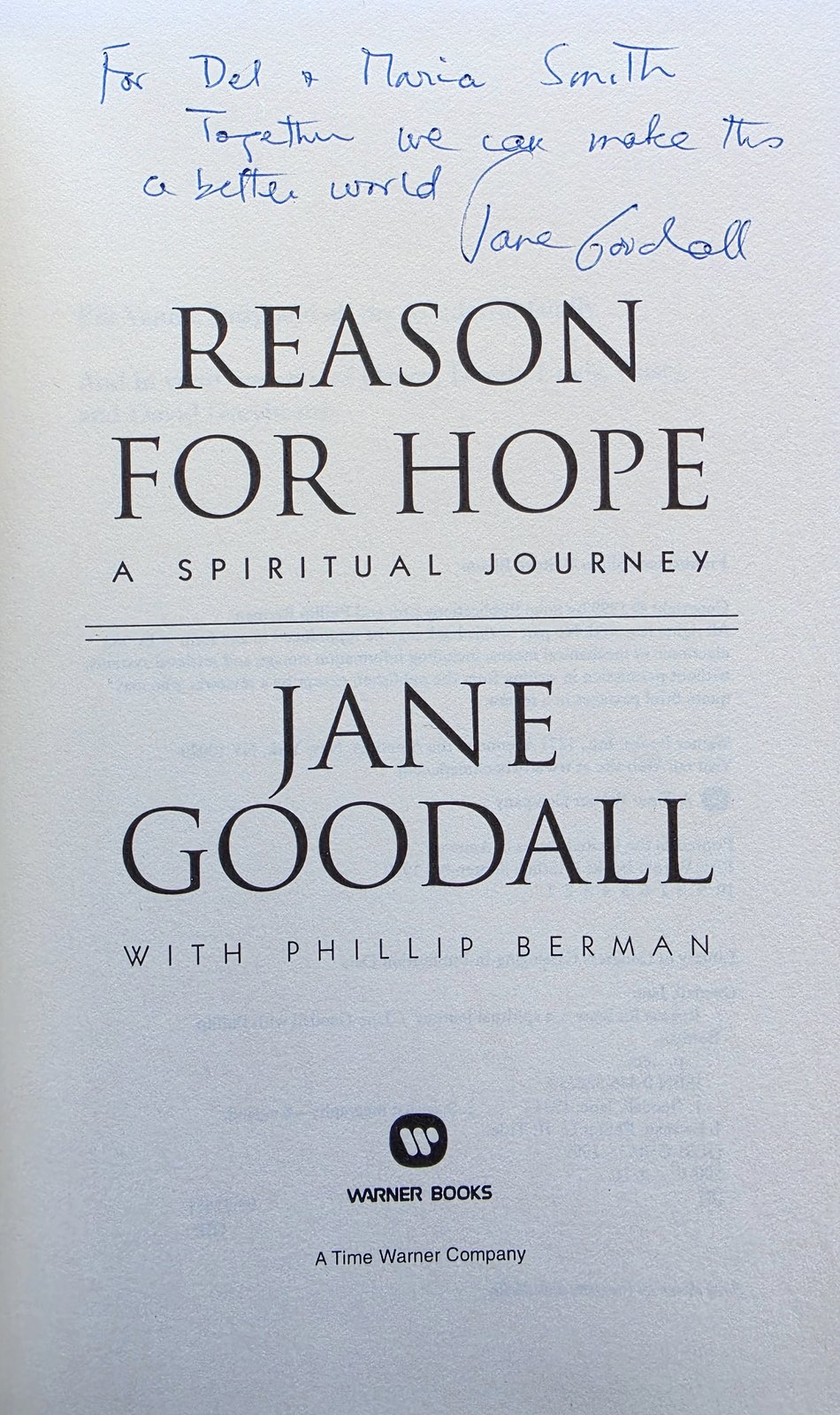 Warner Books title page of Reason for Hope with a handwritten inscription for Del and Maria Smith signed Jane Goodall